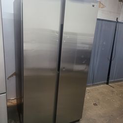 REFRIGERATOR SAMSUNG STAINLESS STEEL WITH WIFI