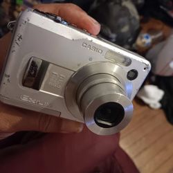 Casio Exlim Digital Camera 