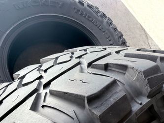 Jeep Tires 37x12.50R17