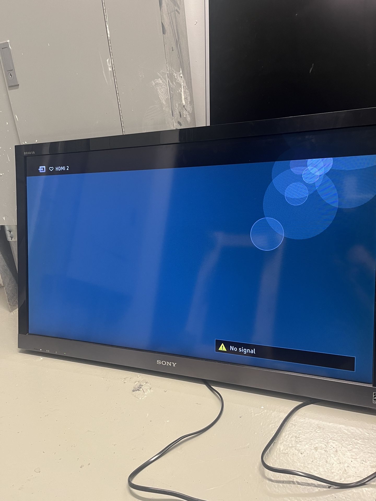 Sony KDL-40EX600 40-Inch Full HD LCD TV