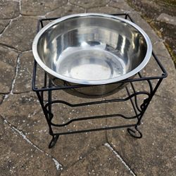 Large Dog Bowl & Holder