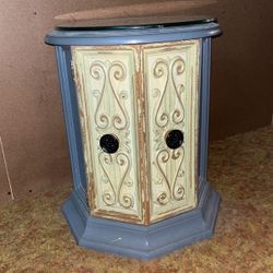 Vintage End Table 