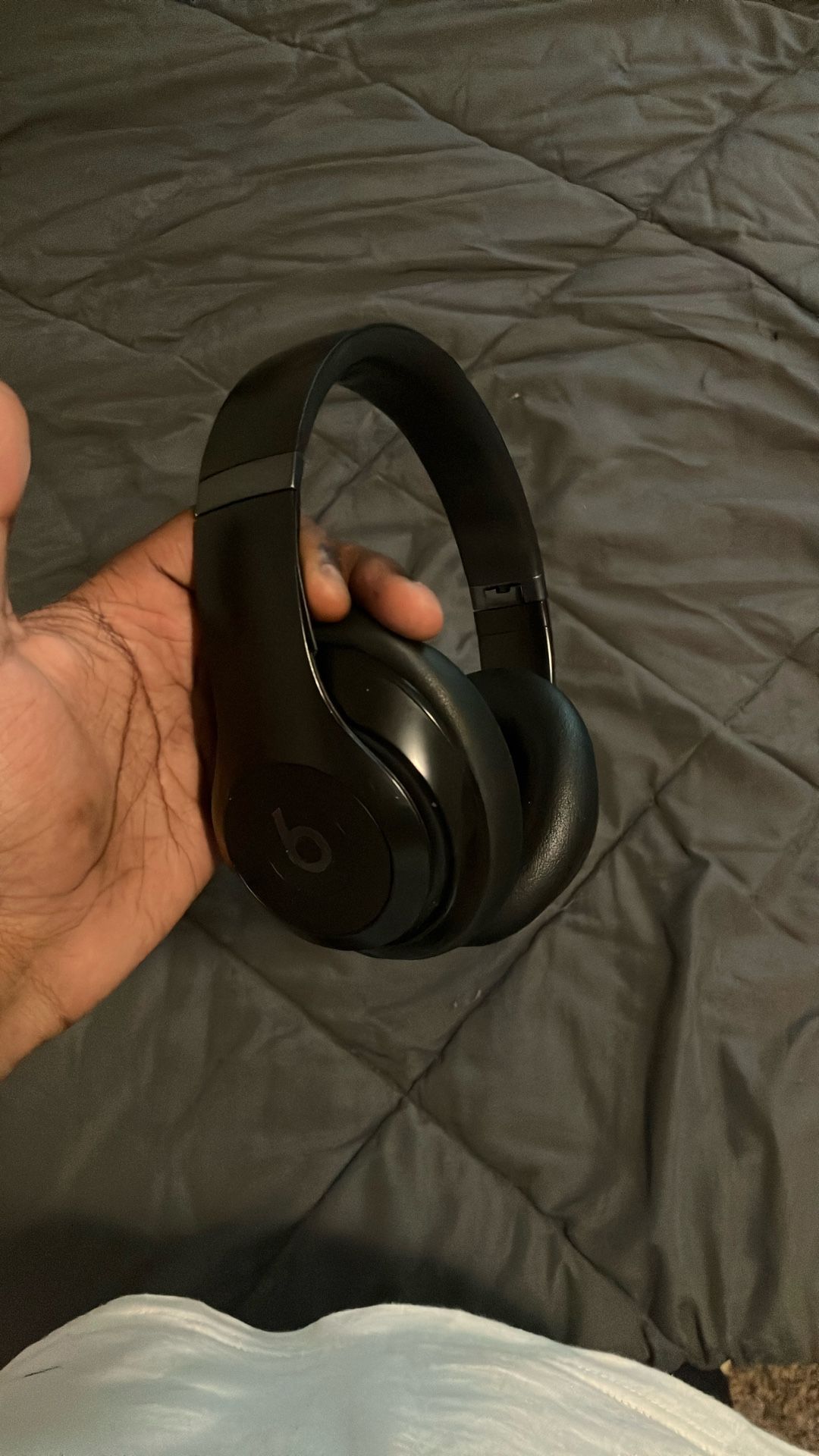 Beats Studio Pro