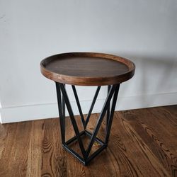 COFFEE/SIDE TABLE