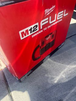 M12 Milwaukee Vacuum