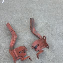 HOOD HINGES FOR 2012-2017 TOYOTA PRIUS “”” C””” OEM.