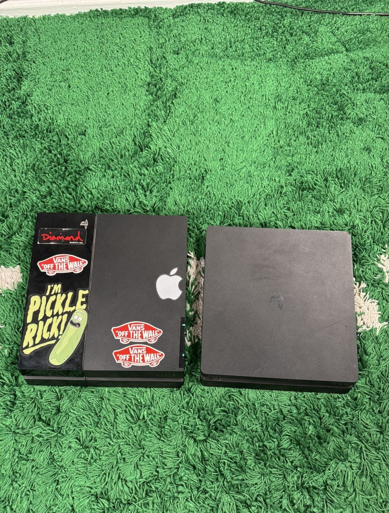 2 PlayStation 4 PS4 Consoles