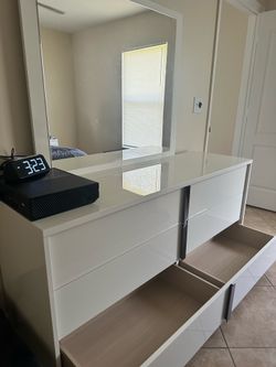 Luma Vista White Dresser