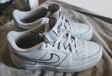 Jordan's air force 1 sandals