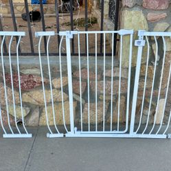 Metal Fence 36" By 37" Extra attachment