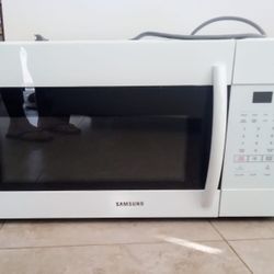 SAMSUNG brand white microwave PERFECT CONDITIONS