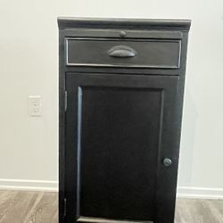 Hallway/Bedroom Cabinet 