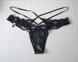 New Victoria Secret Panties XL Black leather straps