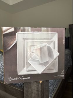 16 pc White Square Ceramic Dinner set