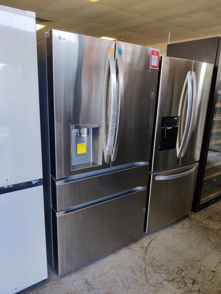 New
29 cu. ft. SMART Standard Depth MAX French Door Refrigerator with Full Convert Drawer in Prin