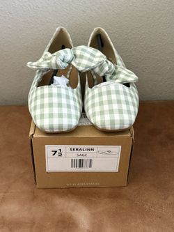 Journee Collection Womens Seralinn Mary Jane Slip On Square Toe Flats Sage
