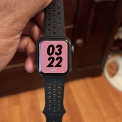 Apple Watch Nike SE