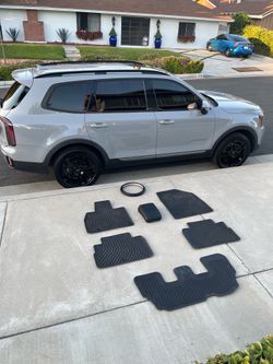 Kia Telluride Accessory Lot