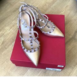 Valentino RockStud 