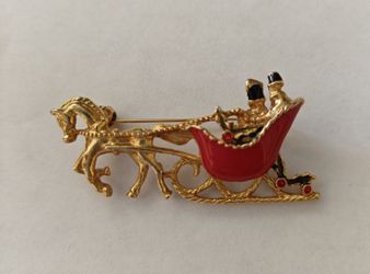 Vintage American West Jewelry Avon Santa Claus Sleigh