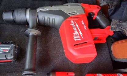 M18 FUEL 18V Lithium-Ion Brushless Cordless 1-9/16 in. SDS-Max Rotary Hammer