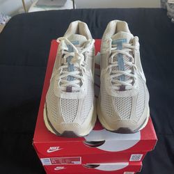 Vomero 5 ‘Oatmeal’ DS