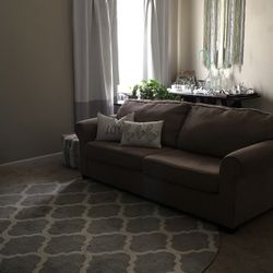 Beautiful “Circle” Area Rug 