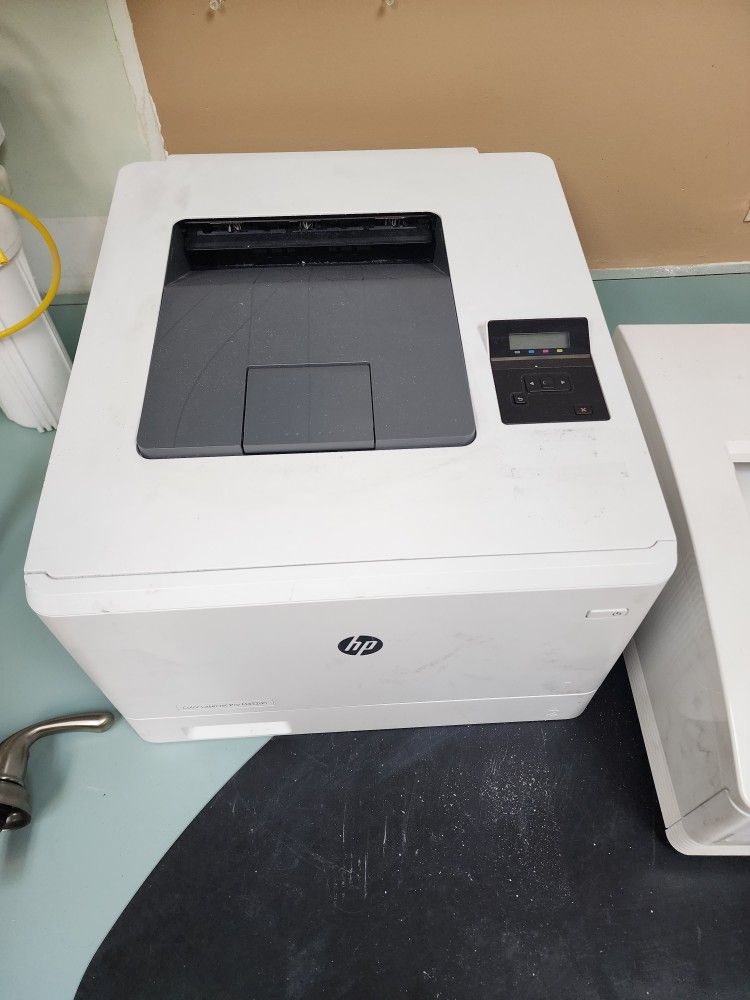 Hp Laserjet Pro m452dn Printer