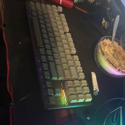 WIRELESS KEYBOARD