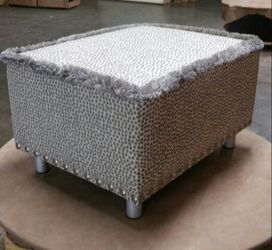 NEW!!!! ottoman seat. W/ top french.. never used.