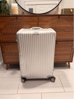 RIMOWA Aluminum Large Suitcase Silver Vintage Made in Canada 4 Wheel Luggage