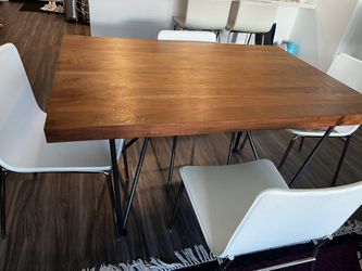 CB2 Dylan Real Acacia Wood Dining Table - Like New 36’ x 53’