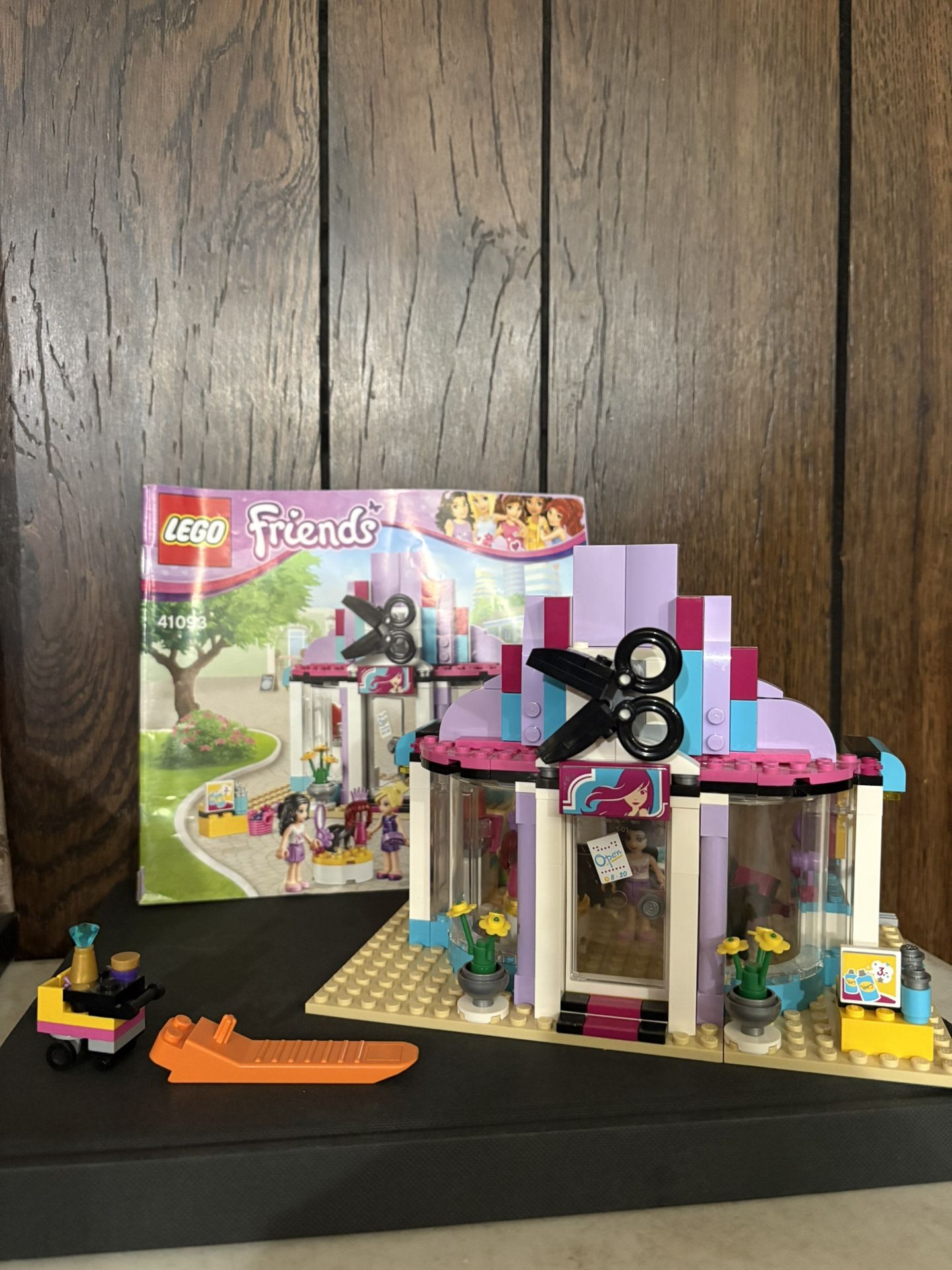 Hair Salon Lego Set