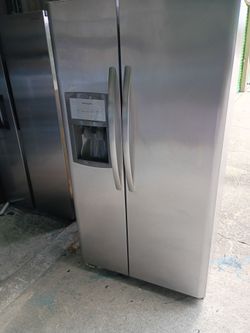 Frigidaire refrigerator stainless steel for low price working well