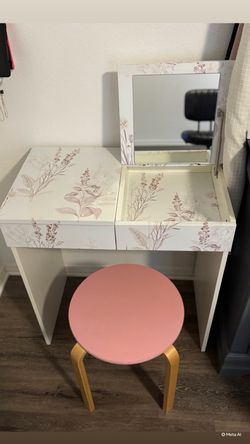 Vanity / desk