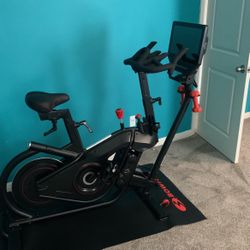 Bowflex VeloCore Bike With 22 In Screen And Seat Upgrade 