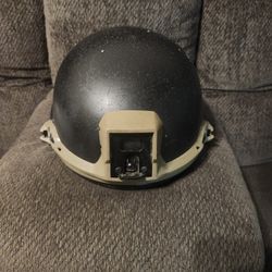 Military Grade Kevlar helmet