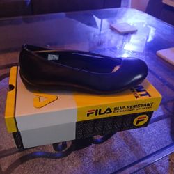 Women's Slip On Slip Resistant Size 6