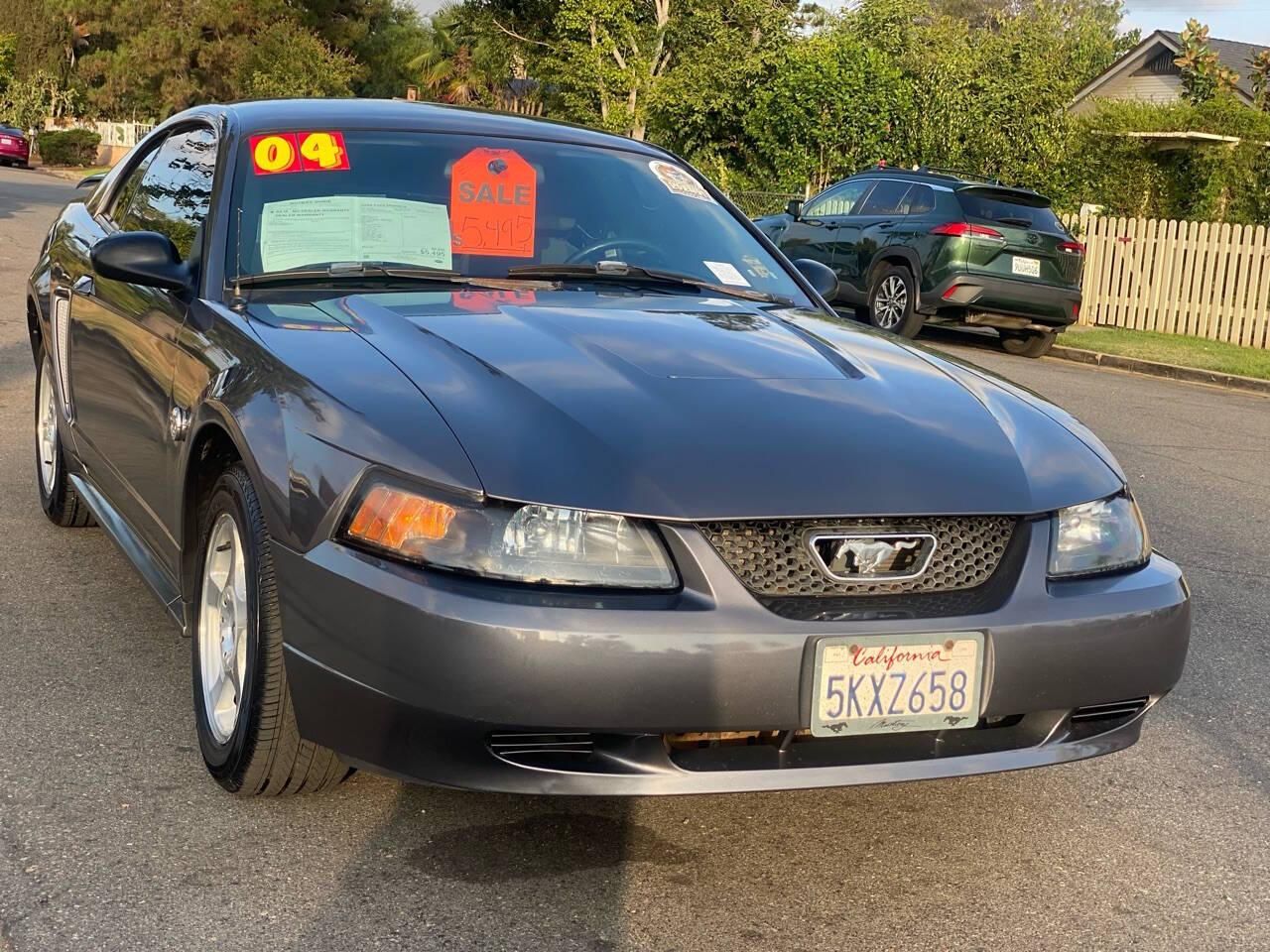 2004 Ford Mustang