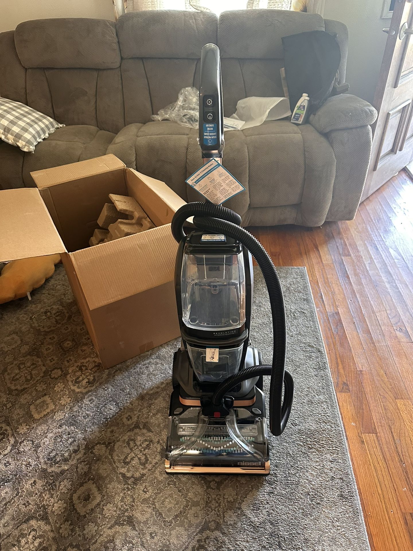 Bissell Revolution Hydrostream Pet Carpet Cleaner