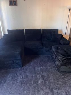 Couch set only 5 months old non smoking home and in brand new condition $250 obo