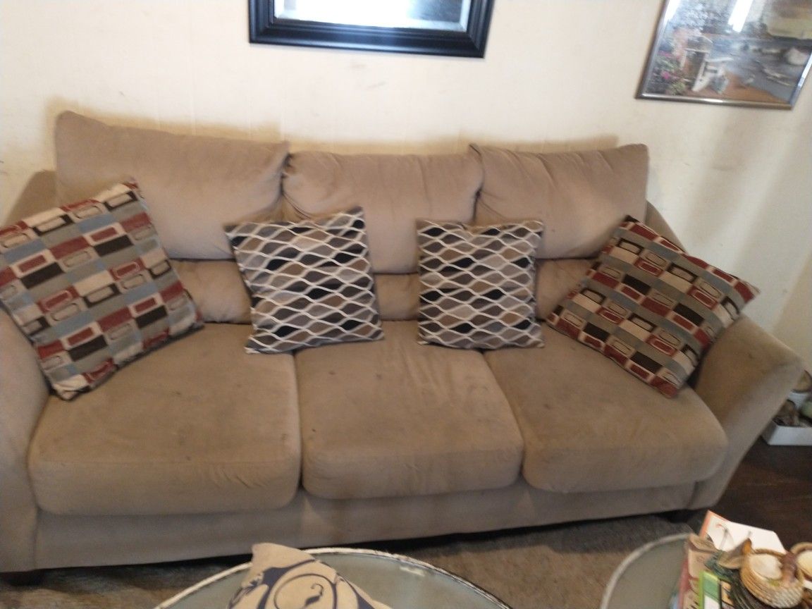 Couch And Love Seat Match Set With Pillows
