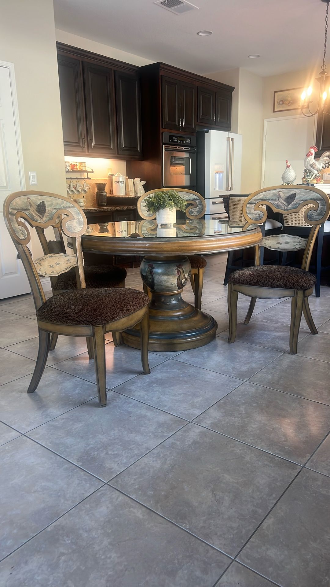 kitchen dining table 