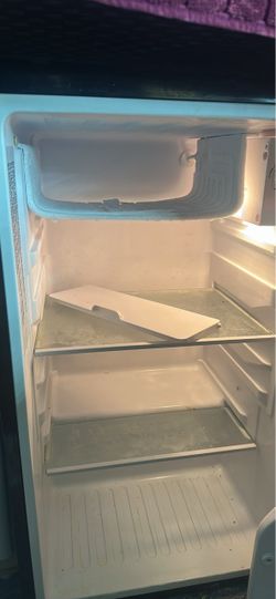 Mini fridge