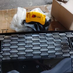 Audi Grill Honeycomb Is The Color With Brake Calipers Brand New