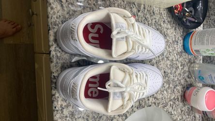 $180 obo Nike sb supreme