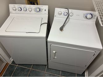 GE washer and dryer set