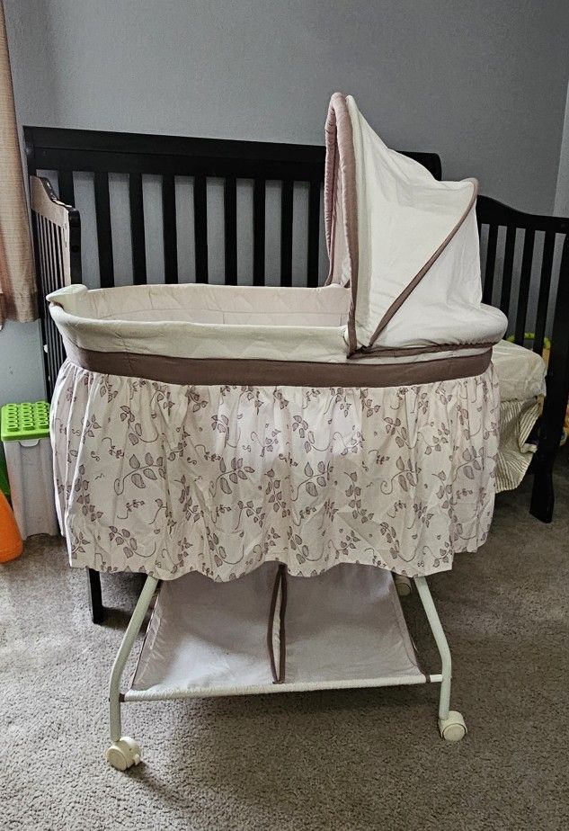 Baby Bassinet (Unisex)