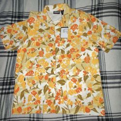 The hundreds Aloha SS Woven Mens T-shirt M