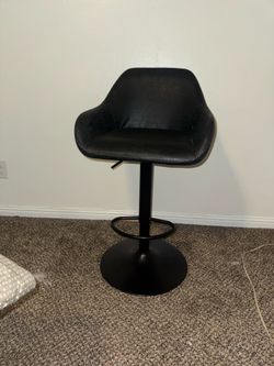 Bar stool